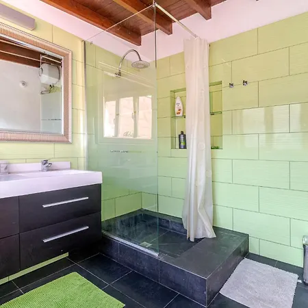 Casa vacanze Flatguest Amiga Mia - Traditional House *